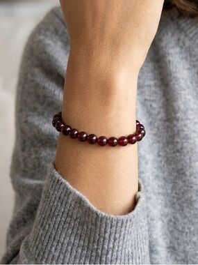 Handmade Garnet Stretch Bracelet Size 6